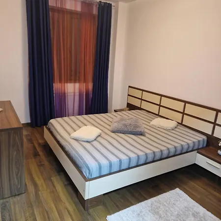 Zona Mamaia アパート ナボダリ